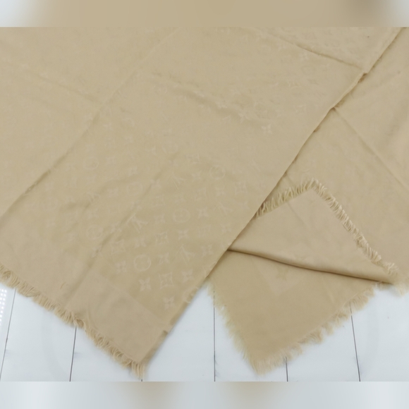 Louis Vuitton Monogram Shawl Silk and Wool EUC - Picture 3 of 8